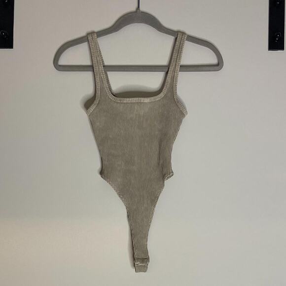 Grey Body and Skirt Set - Picture 3 of 5